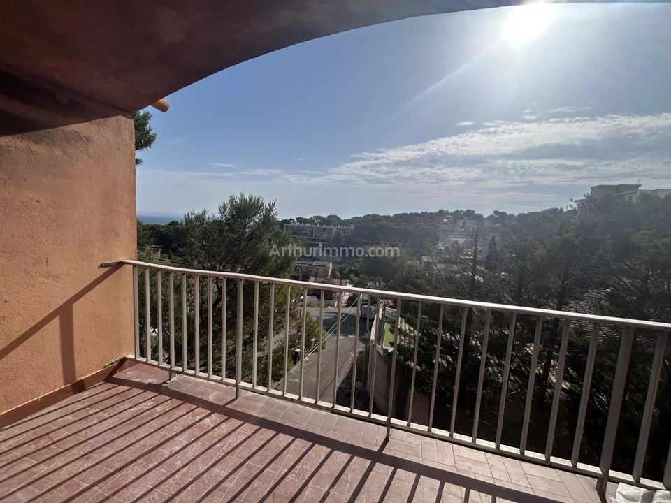 Apartment in Martigues, Bouches-du-Rhone - photo 4