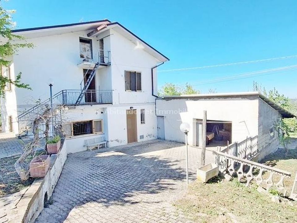 Villa in Montebello Di Bertona, Pescara - foto 1