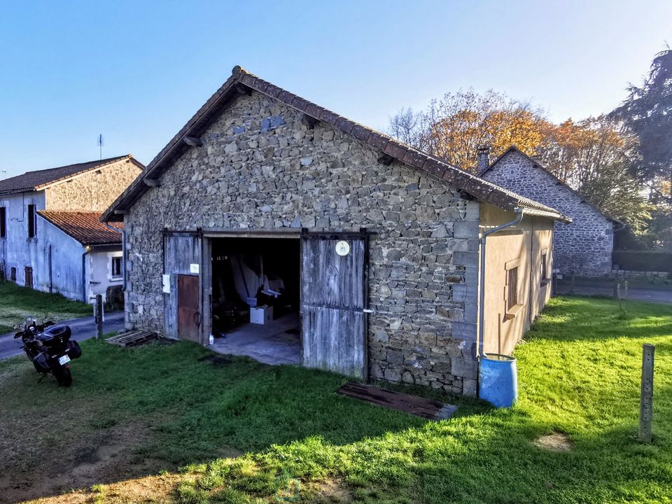 Propiedad comercial en Saint-Estephe, Dordogne - foto 4