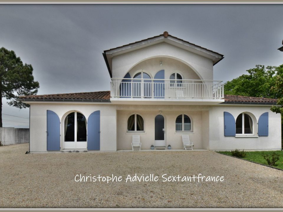 Villa a Yvrac, Gironde - foto 1