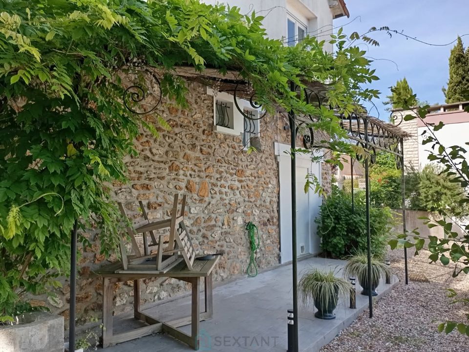 Villa in Boissise-le-Roi, Seine-et-Marne - foto 1