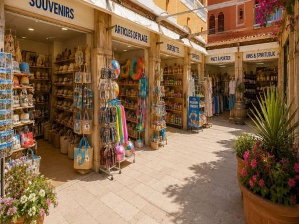 Erhvervsejendom i Saint-Raphaël, Var - foto 3