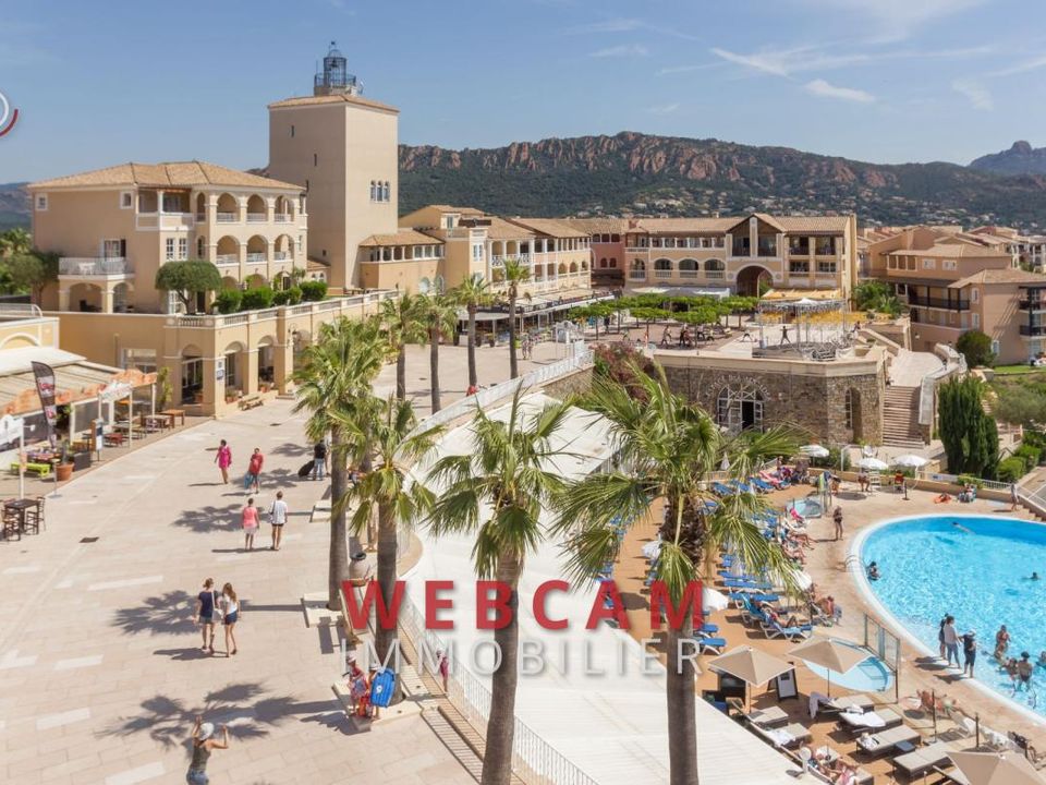 Erhvervsejendom i Saint-Raphaël, Var - foto 2