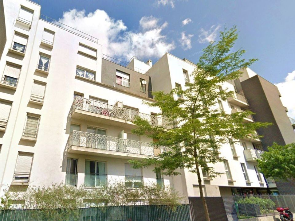Erhvervsejendom i Saint-Ouen, Seine-Saint-Denis - foto 1