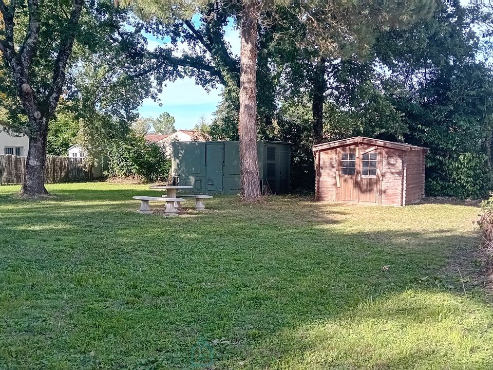 Terreno en Saint-Palais-sur-Mer, Charente-Maritime - foto 2