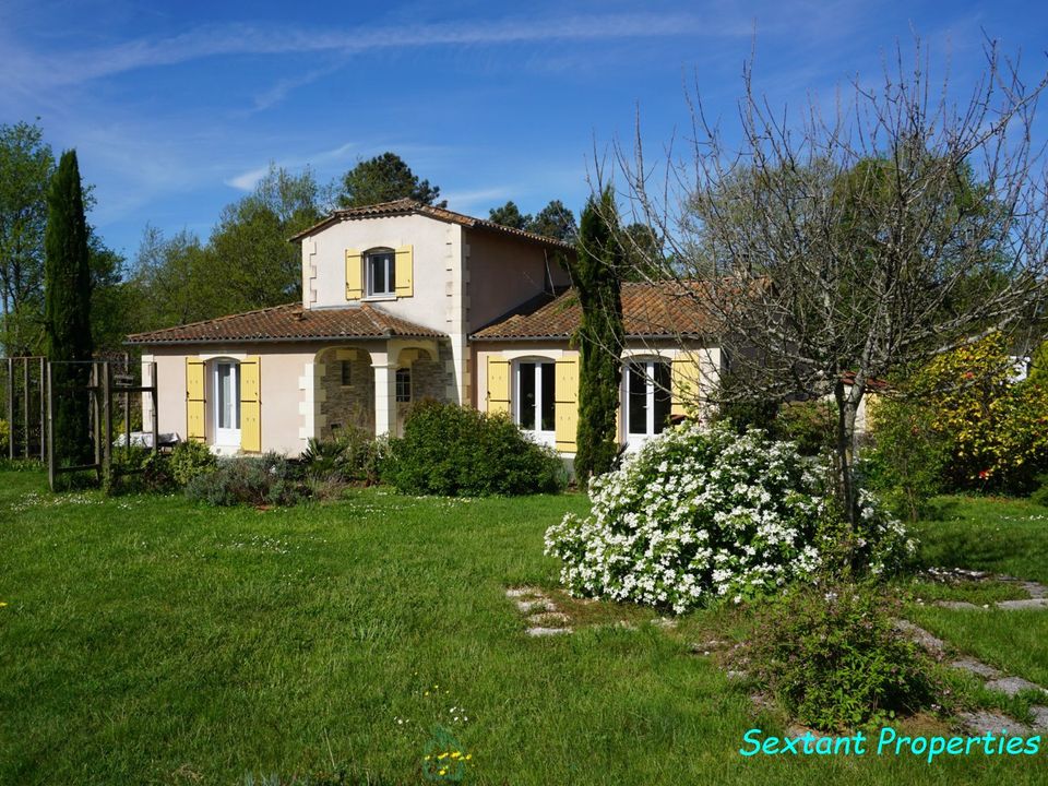 Villa i Saint-Romain-et-Saint-Clément, Dordogne - bilde 1