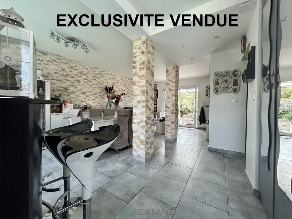 Villa i Hénin-Beaumont, Pas-de-Calais - foto 1