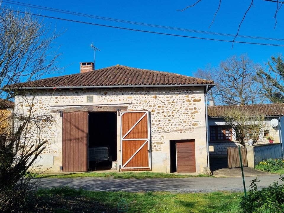 Villa en Vitrac-Saint-Vincent, Charente - foto 1