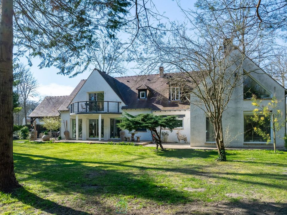 Villa i Noisy-sur-École, Seine-et-Marne - foto 1