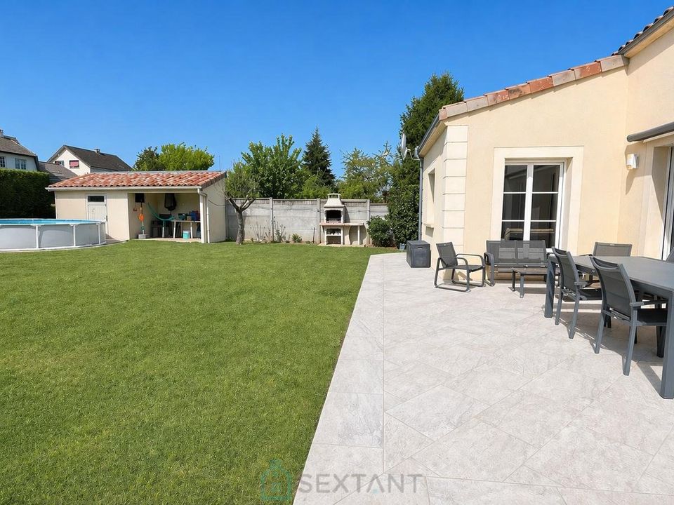 Villa in Boissise-le-Roi, Seine-et-Marne - foto 3