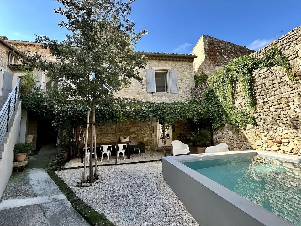 Casa de poble a Cornillon, Gard - foto 1