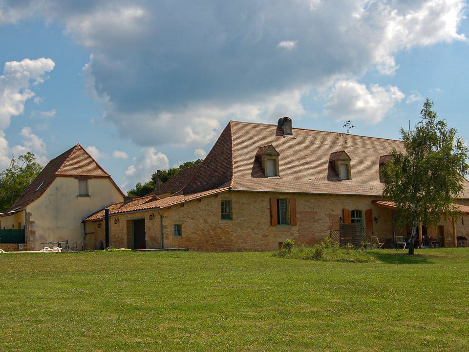Villa en Saint-Medard-D'Excideuil, Dordogne - foto 1