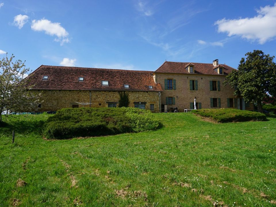 Villa en Saint-Medard-D'Excideuil, Dordogne - foto 2