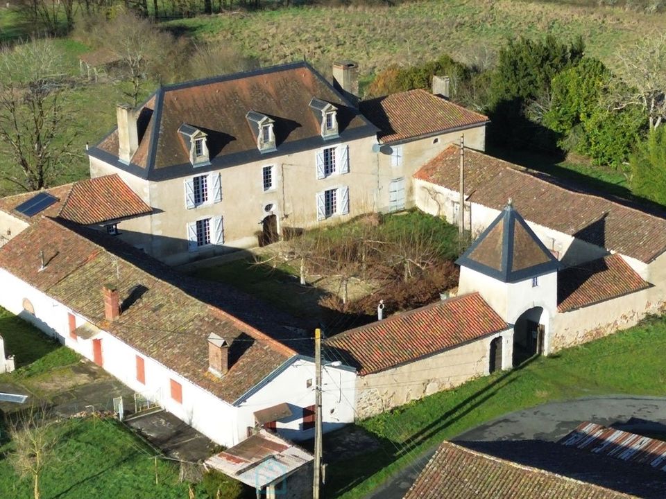 Villa i Confolens, Charente - foto 1