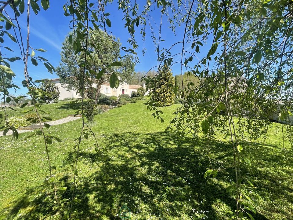 Villa en Barbezieux-Saint-Hilaire, Charente - foto 5