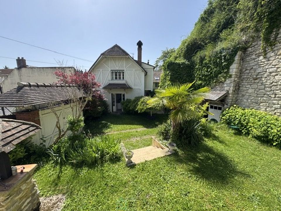 Villa in La Roche-Guyon, Val-d'Oise - foto 2