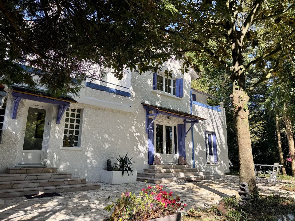 Villa in Haute-Isle, Val-d'Oise - foto 1