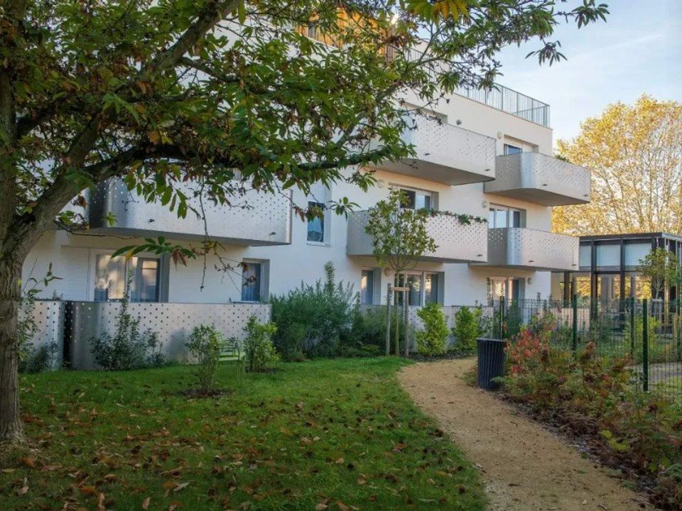 Erhvervsejendom i Cenon, Gironde - foto 1