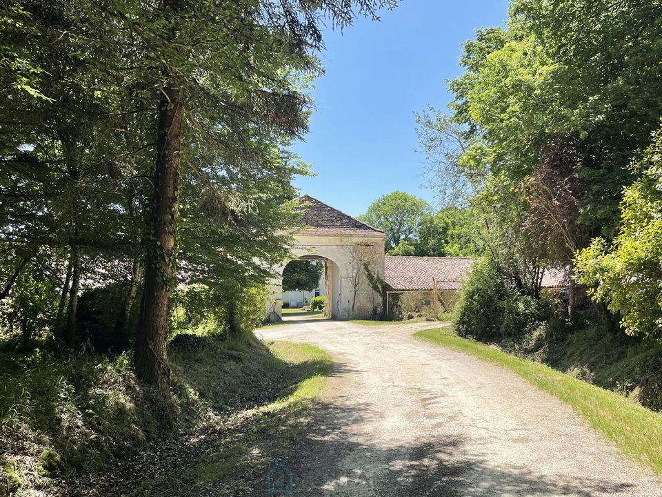 Villa en Barbezieux-Saint-Hilaire, Charente - foto 3
