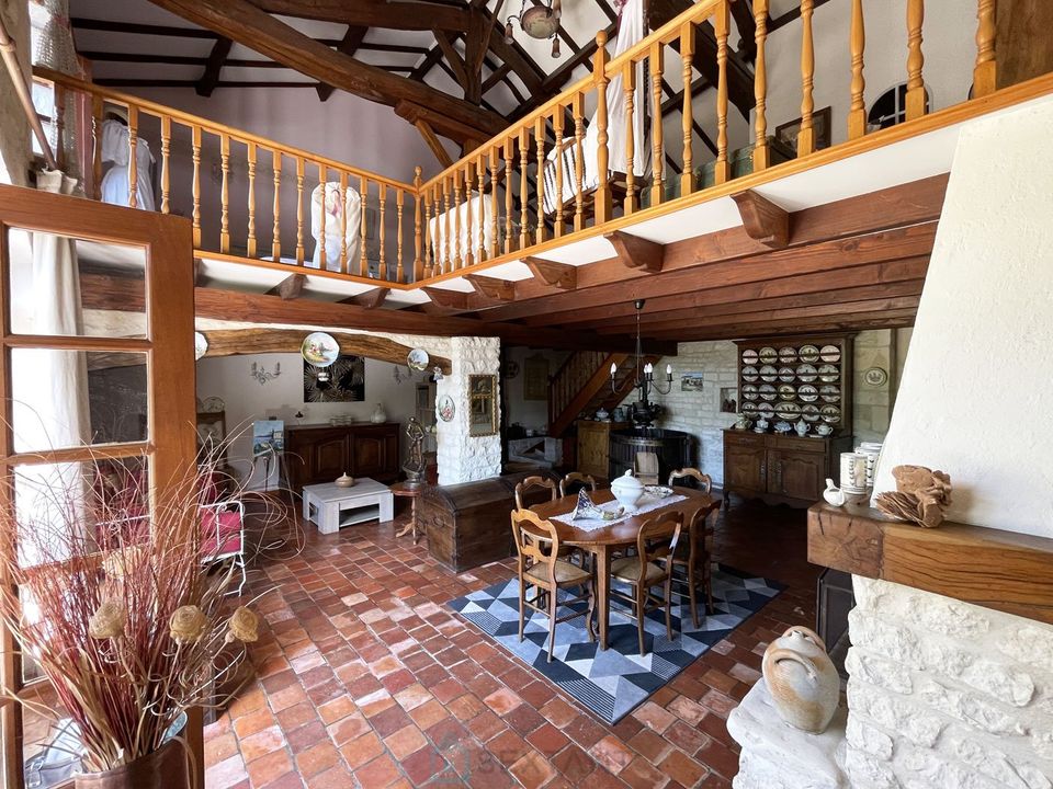 Dorpshuis in Echallat, Charente - foto 5