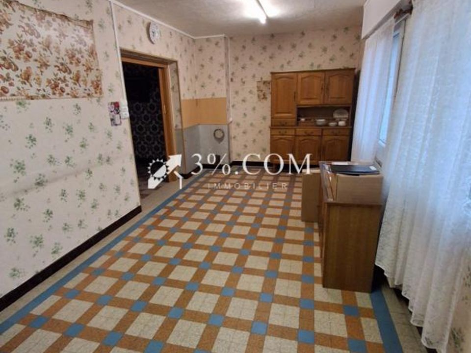 Villa in Douchy-les-Mines, Nord - foto 1