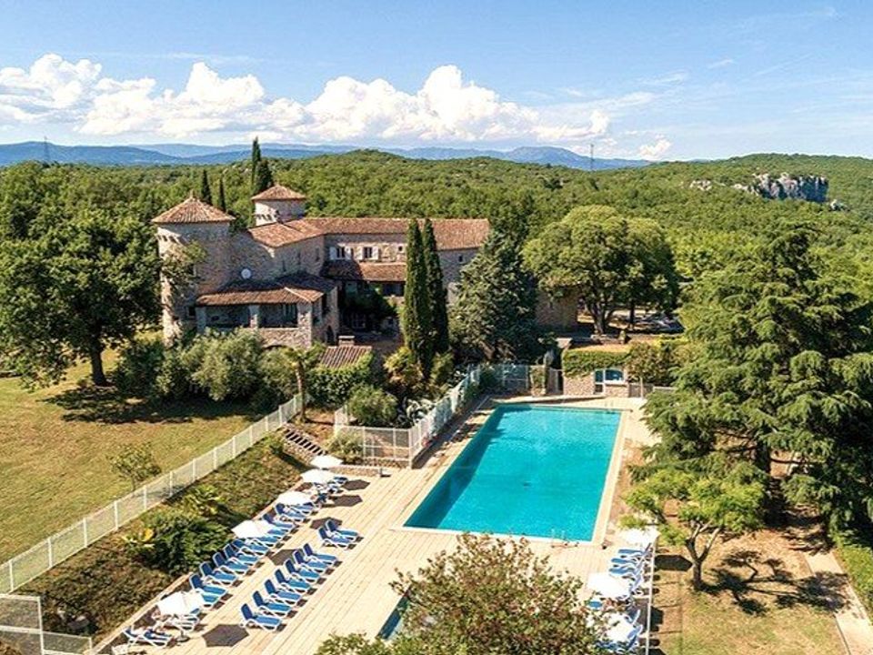 Erhvervsejendom i Berrias-et-Casteljau, Ardeche - foto 1