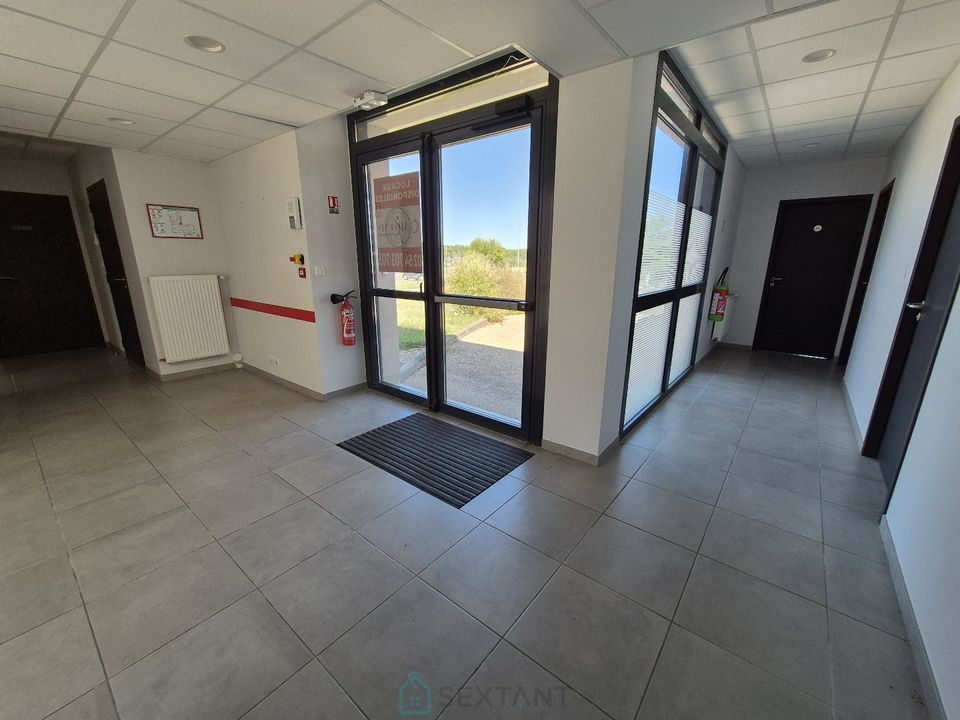 Propiedad comercial en Montrichard, Loir-et-Cher - foto 3