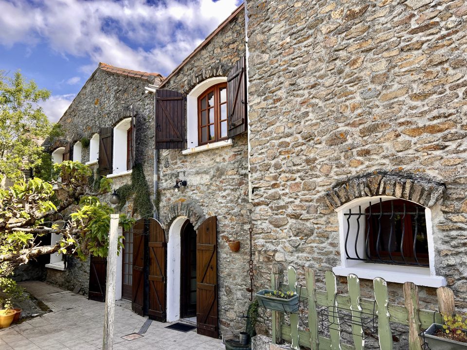 Villa en Brousses-Et-Villaret, Aude - foto 1