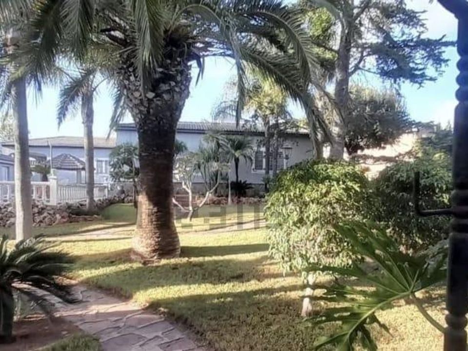 Villa - Paterna, Valencia - photo 2