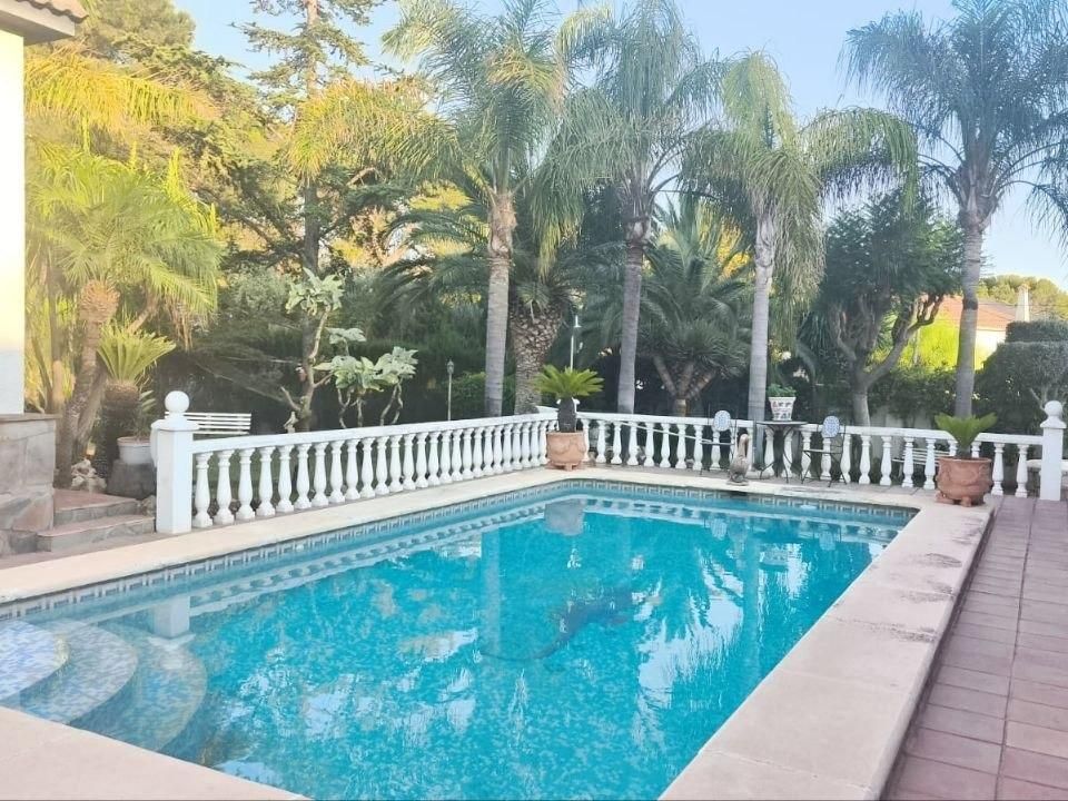Villa - Paterna, Valencia - photo 4