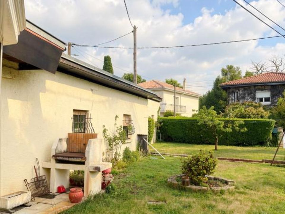 Villa a Mérignac, Gironde - foto 1