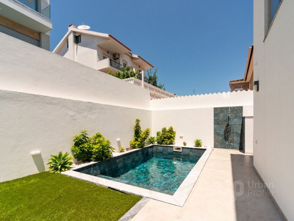 Villa in Alcabideche, Lisbon - photo 1