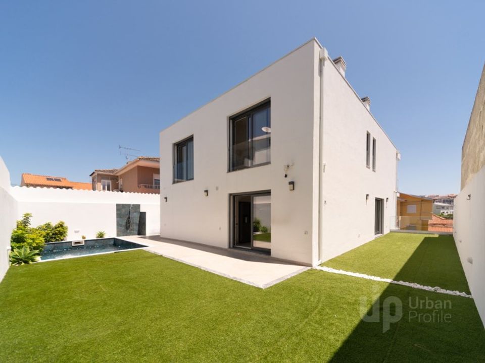 Villa in Alcabideche, Lisbon - photo 2