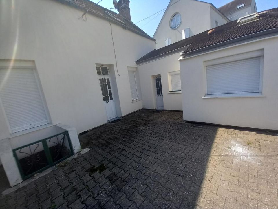 Willa: Montargis, Loiret – zdjęcie 2