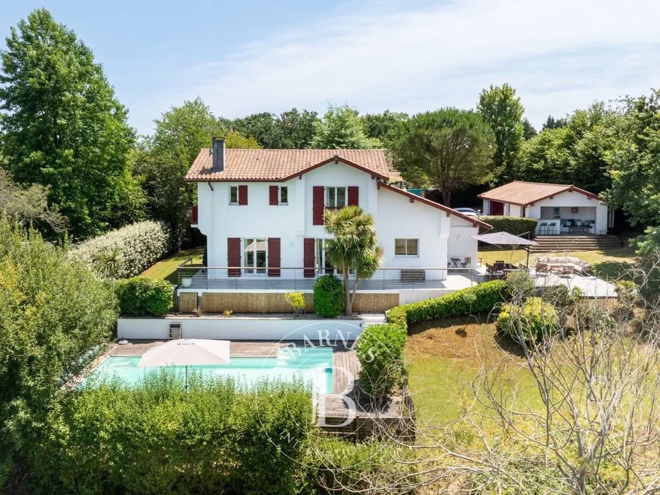 Villa i Arbonne, Pyrenees-Atlantiques - bilde 1
