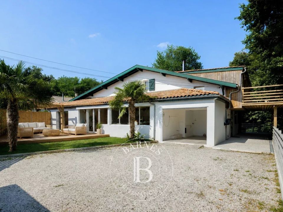 Villa i Bayonne, Pyrenees-Atlantiques - foto 1