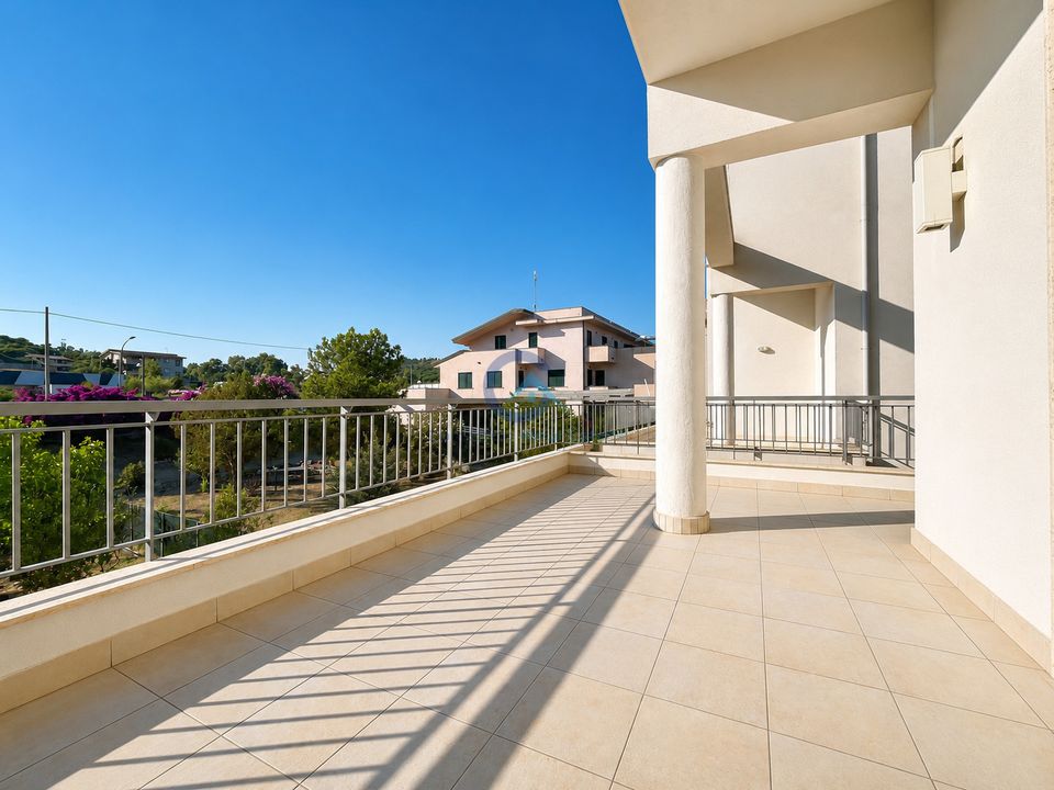 Apartment in Riace, Reggio Calabria - photo 3