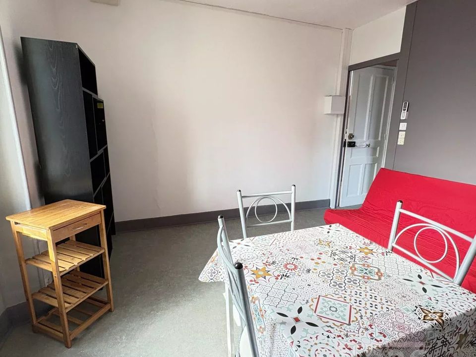 Apartment in Saint-Martin-d'Hères, Isere - photo 3