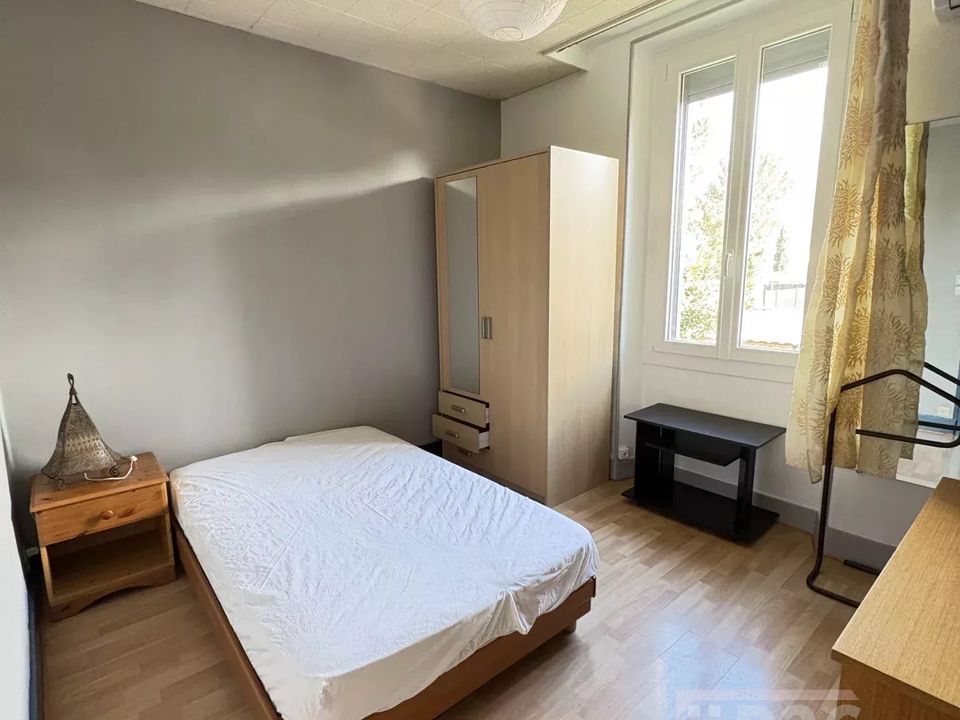 Apartment in Saint-Martin-d'Hères, Isere - photo 4