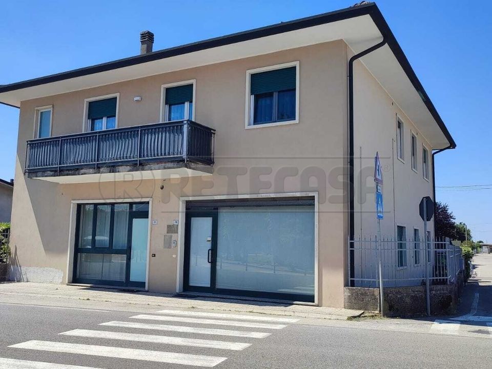L'establiment comercial a Sarego, Vicenza - foto 3