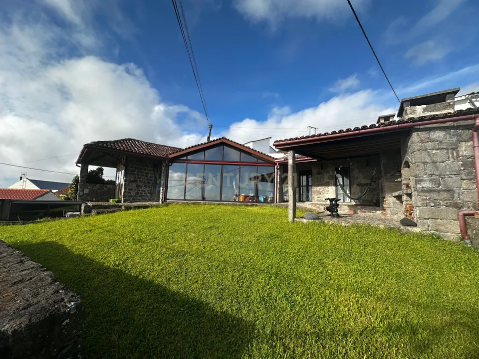 Villa i Nordeste, Sao Miguel - foto 1