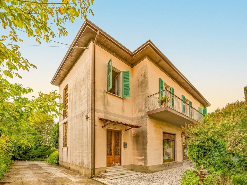 Villa i Castelnuovo Magra, La Spezia - foto 1