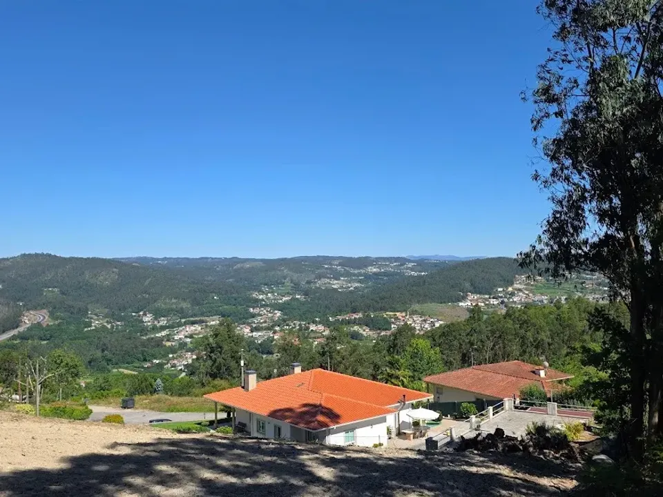 Helårsgrund i Guimaraes, Braga - foto 2