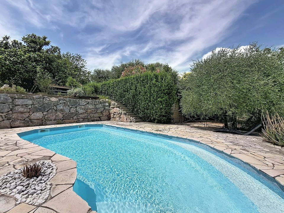 Villa i Saint-Martin-du-Var, Alpes-Maritimes - bilde 2