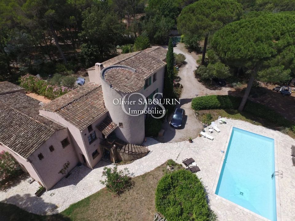Casa de campo en Roquebrune-sur-Argens, Var - foto 1