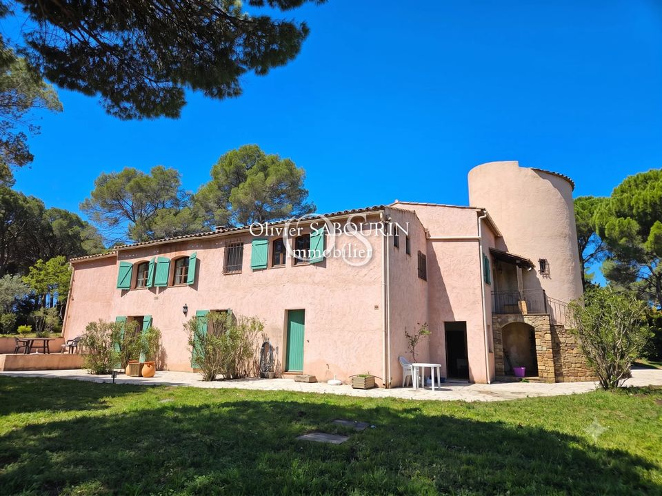 Casa de campo en Roquebrune-sur-Argens, Var - foto 2