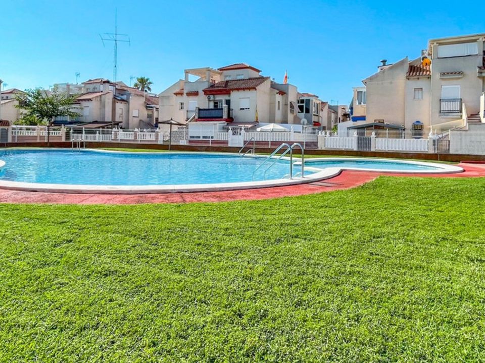 Villa i Playa Flamenca, Alicante - foto 1