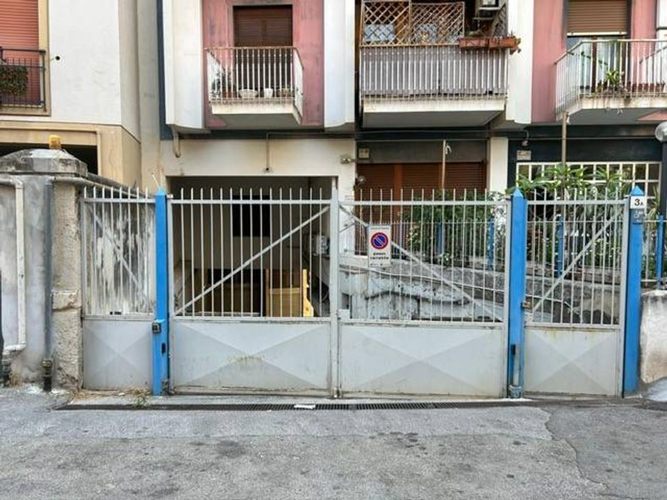 Espai d'estacionament a Palermo, Palermo - foto 1