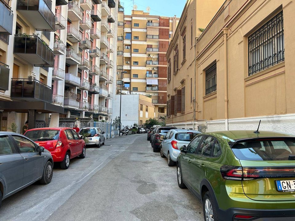 Espai d'estacionament a Palermo, Palermo - foto 3