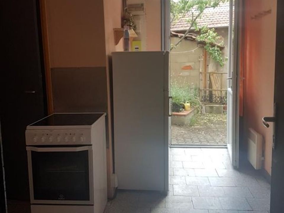 Apartment in Roanne, Loire - photo 3